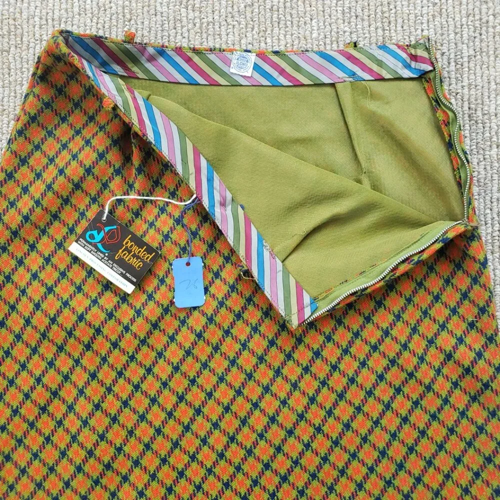 *SOLD* ๐ VINTAGE NOS 60s Wool Plaid "Tweed" Mini Skirt Deadstock - Picture 5 of 8